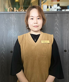 スタッフさん顔写真
